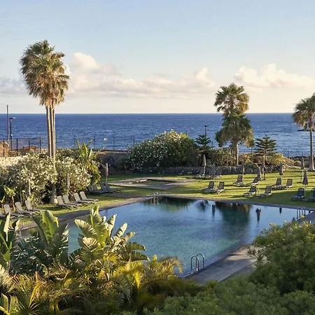 Bright Oceanfront Bungalow, Views, Garden, Coastal Casa vacanze *