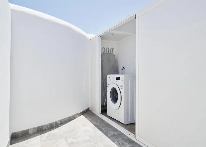 度假居 Bright Oceanfront Bungalow, Views, Garden, Coastal 圣米格尔德阿沃纳